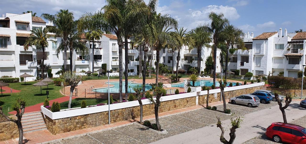 Costalita Seaview Apartment Estepona Exterior photo